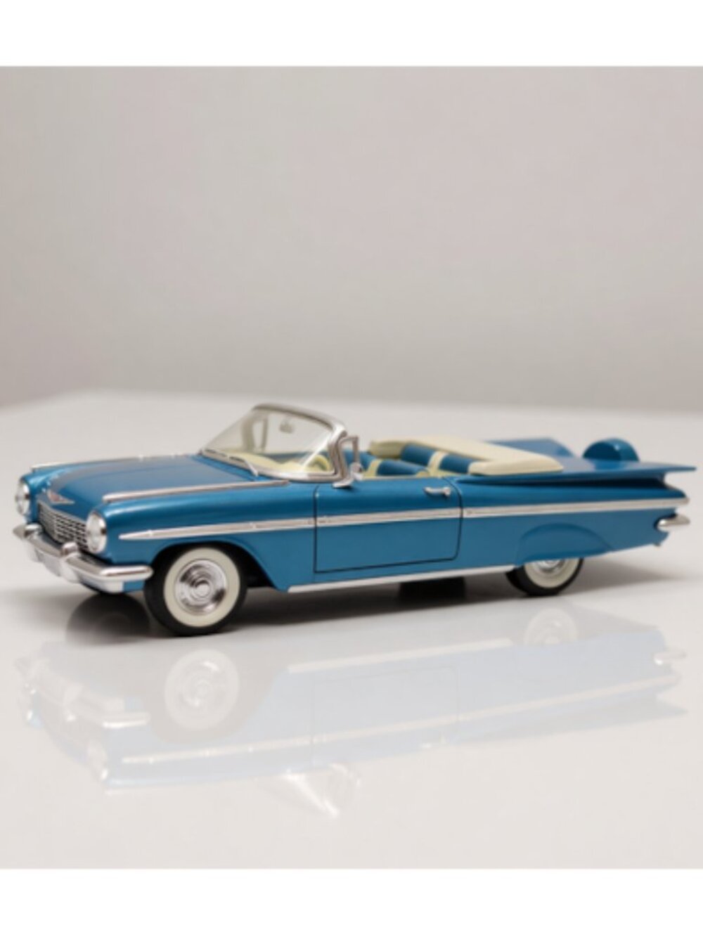 Road Legends 1959 Blue Chevy Impala 1:18 Scale